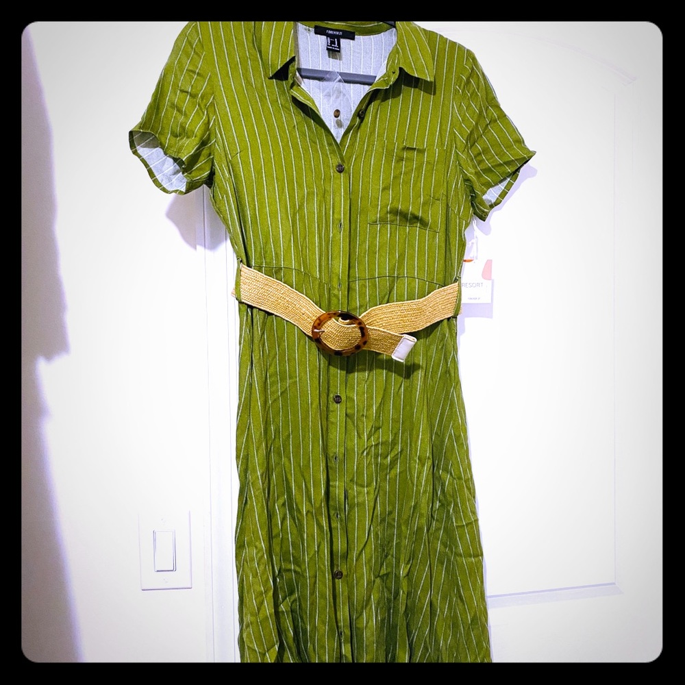 Long dress with belt NEW/UNWORN